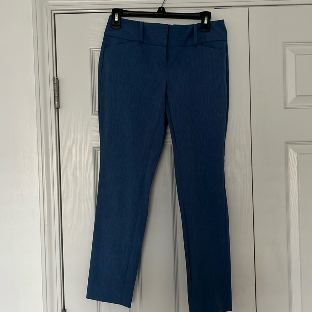 Limited stretch ankle pants.